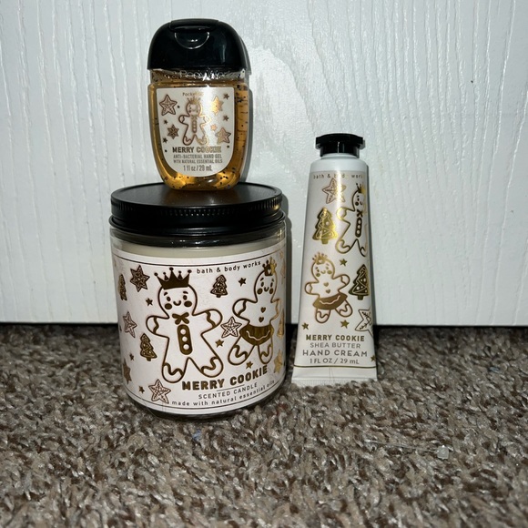 bath and body works merry cookie set - Picture 1 of 2
